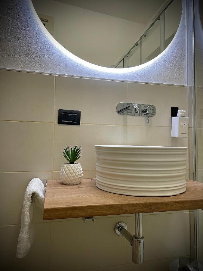 Civico 31 Apartment แวร์เชลลี ภายนอก รูปภาพ